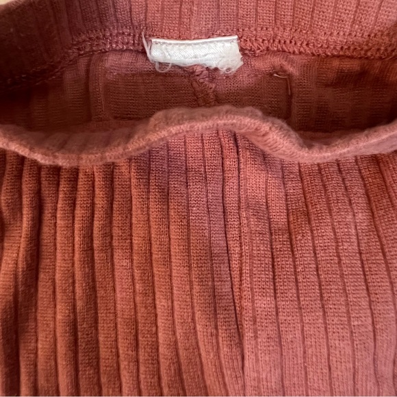 Ruffle Butts Mauve Girls Ribbed Lettuce Hem Long Sleeve Pajama Set. - Picture 7 of 7